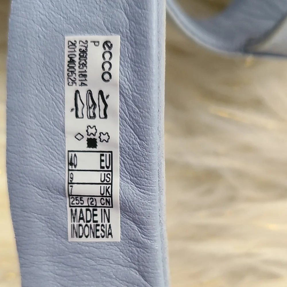 Ecco Women's Light Blue Sandals - Picture 4 of 8